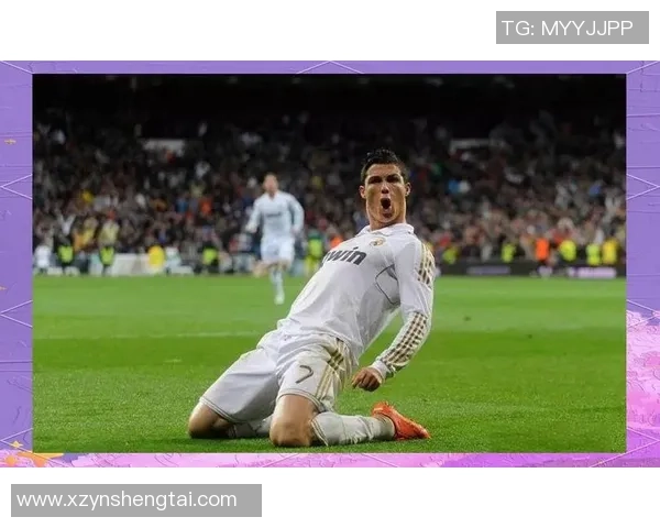 四号足球明星后卫的传奇故事与职业生涯回顾