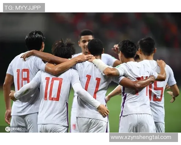 张琳钒：从青涩少年到足球明星的辉煌之路与梦想追逐